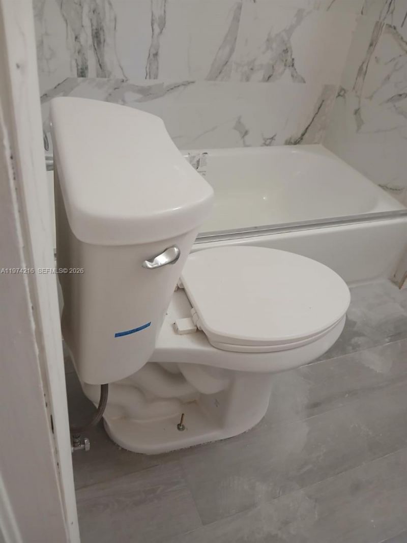 709 NW 1st St, Hallandale Beach, FL 33009 Photo