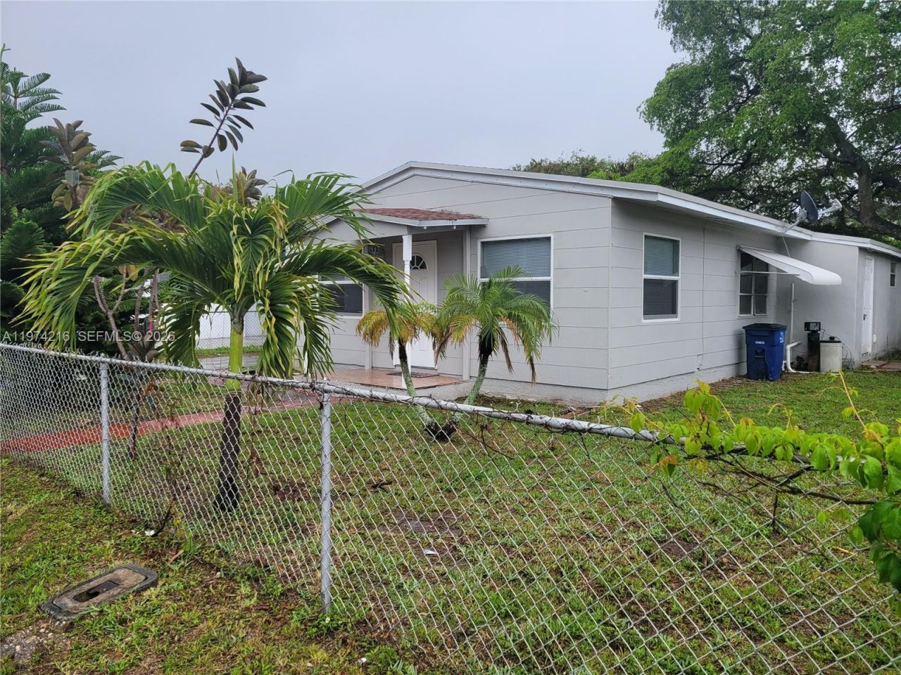 709 NW 1st St, Hallandale Beach, FL 33009 Photo