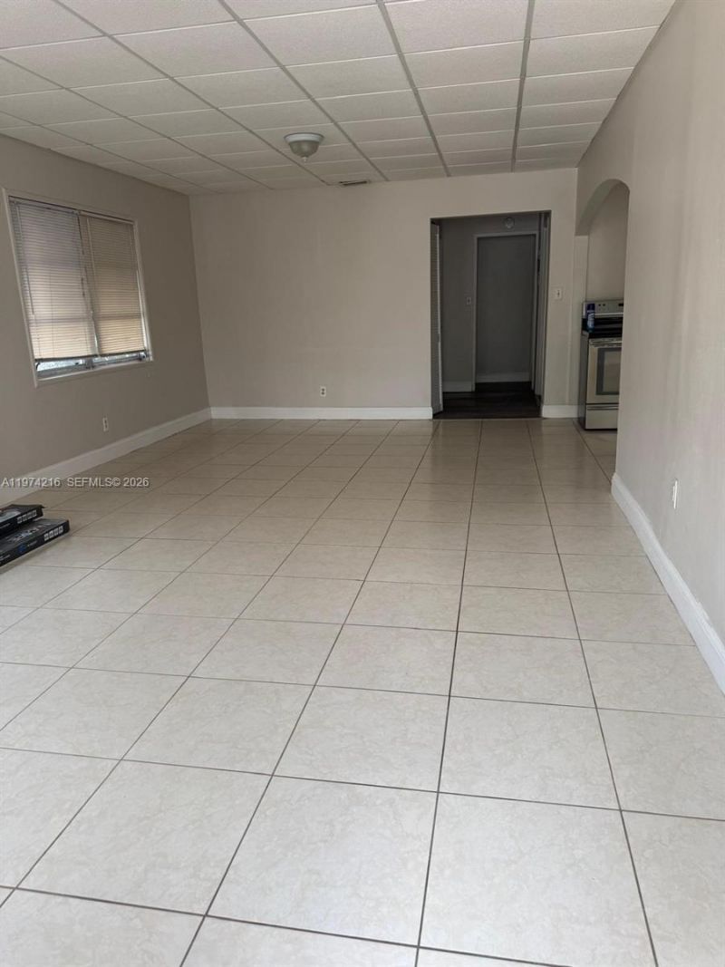 709 NW 1st St , Hallandale Beach, FL 33009 Photo
