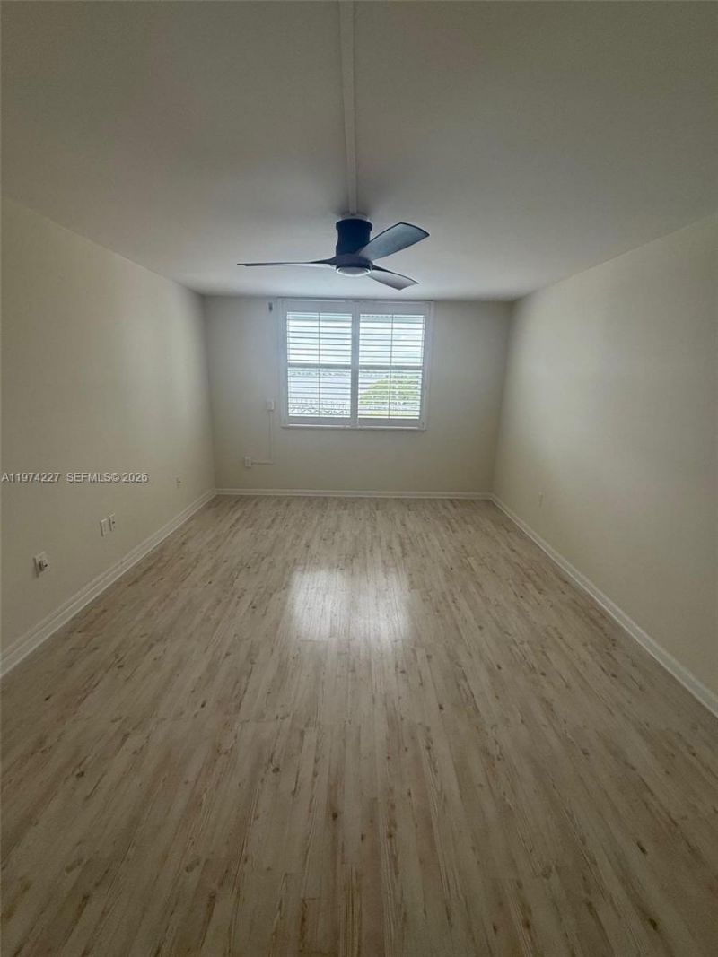 925 N Halifax, Unit 102, Daytona, FL 32118 Photo