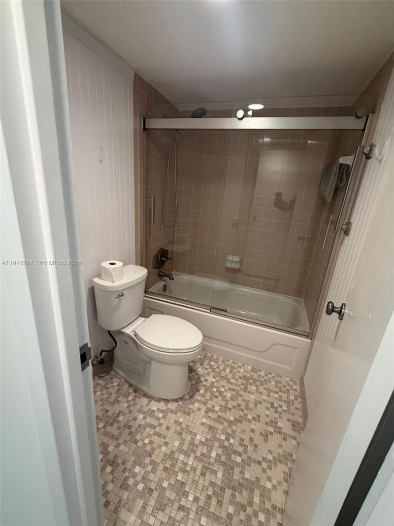 925 N Halifax, Unit 102, Daytona, FL 32118 Photo