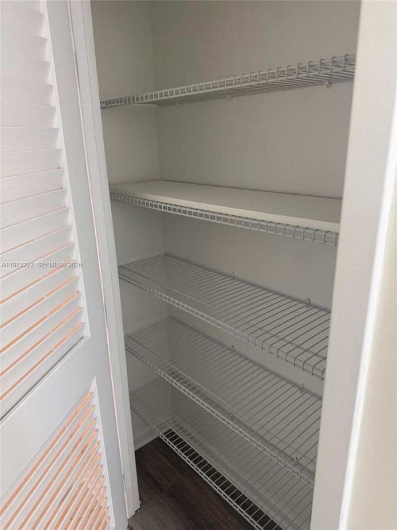 925 N Halifax, Unit 102, Daytona, FL 32118 Photo
