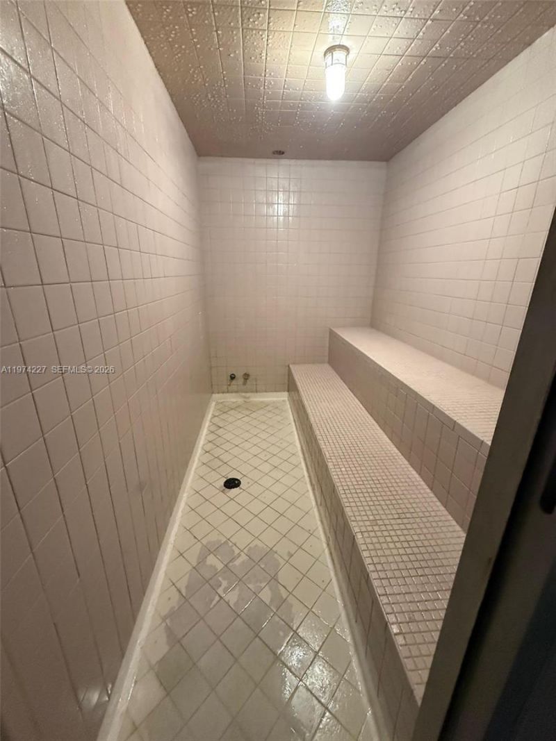 925 N Halifax, Unit 102, Daytona, FL 32118 Photo