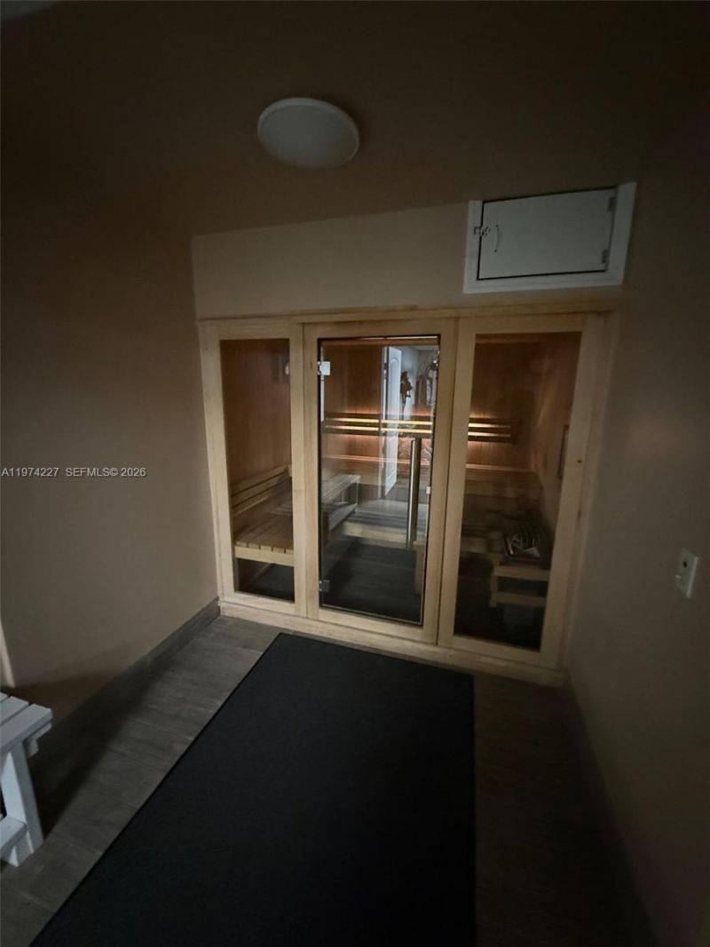 925 N Halifax, Unit 102, Daytona, FL 32118 Photo