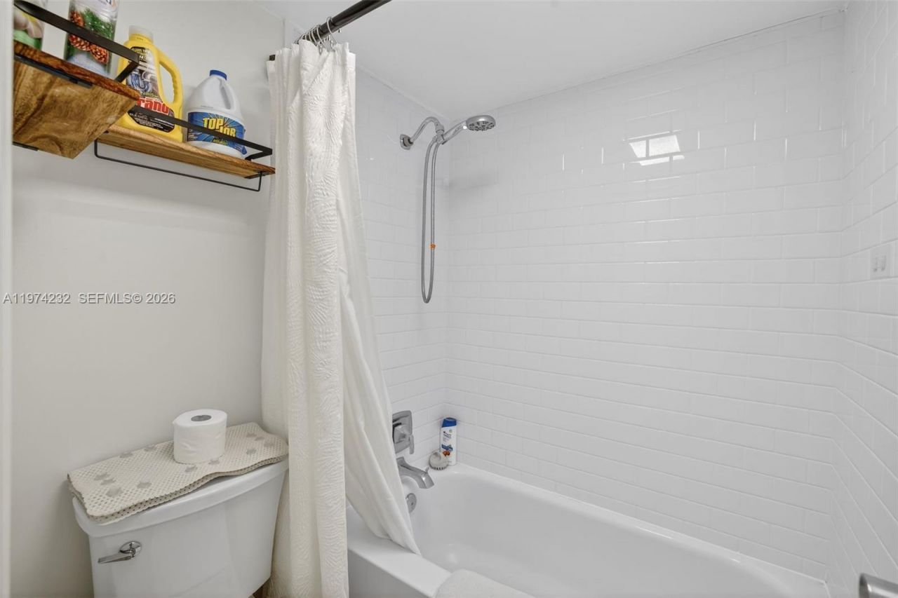 1350 River Reach Dr , Unit 314, Fort Lauderdale, FL 33315 Photo