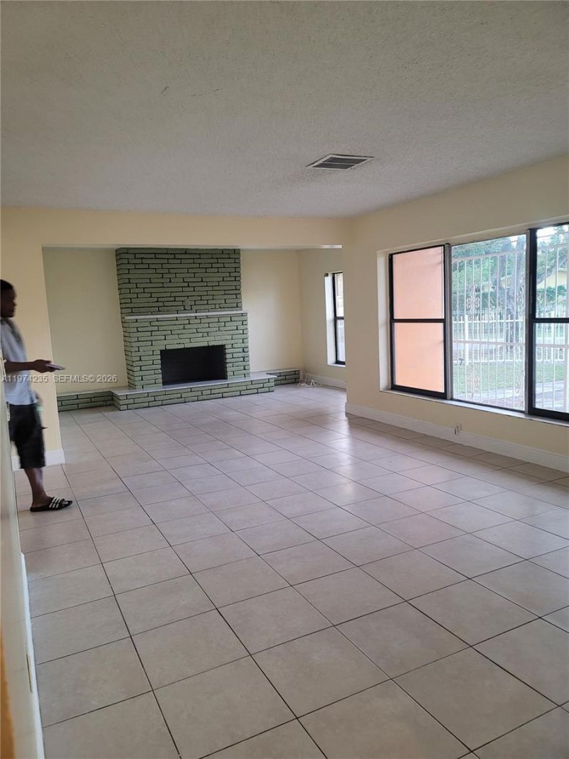 1290 NW 120th St , Unit A, North Miami, FL 33167 Photo