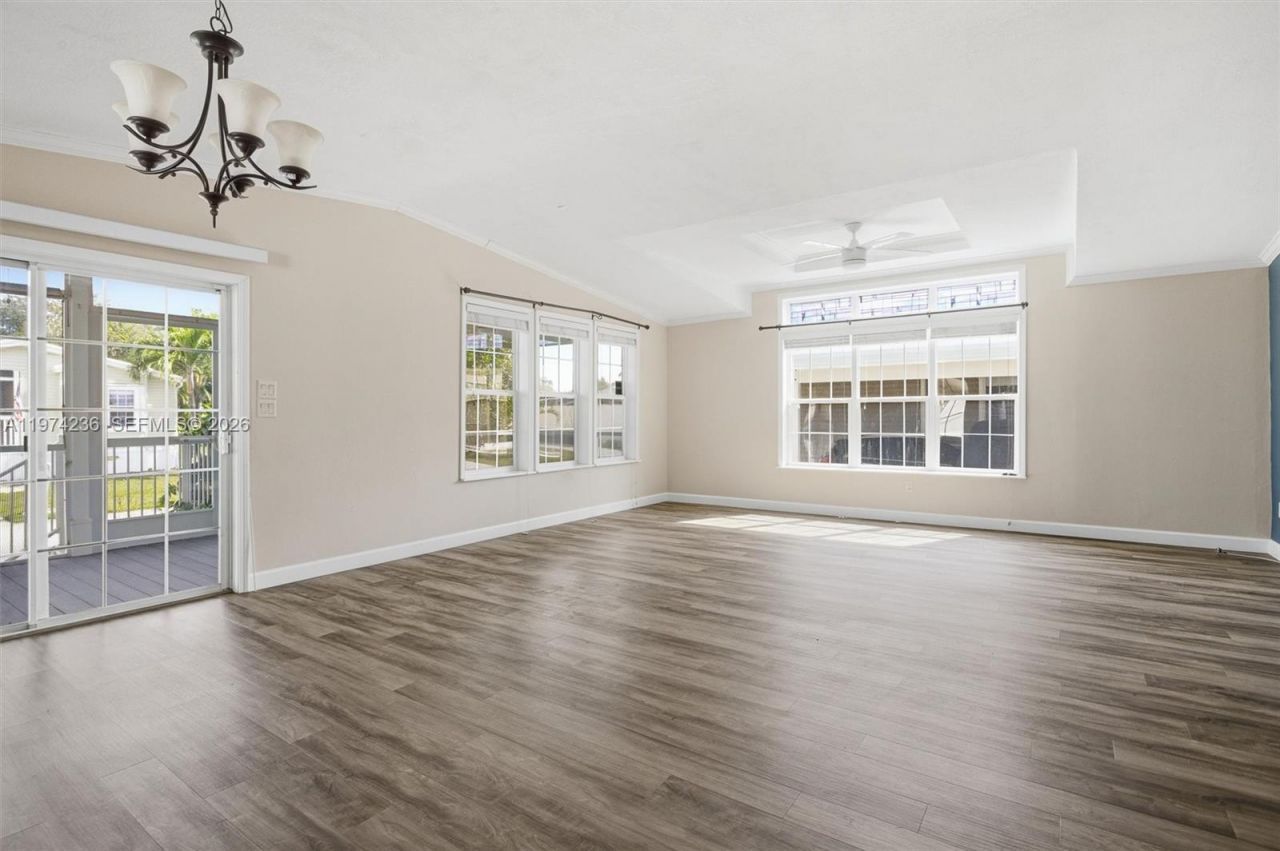 2325 SW 83rd Ave , Davie, FL 33324 Photo