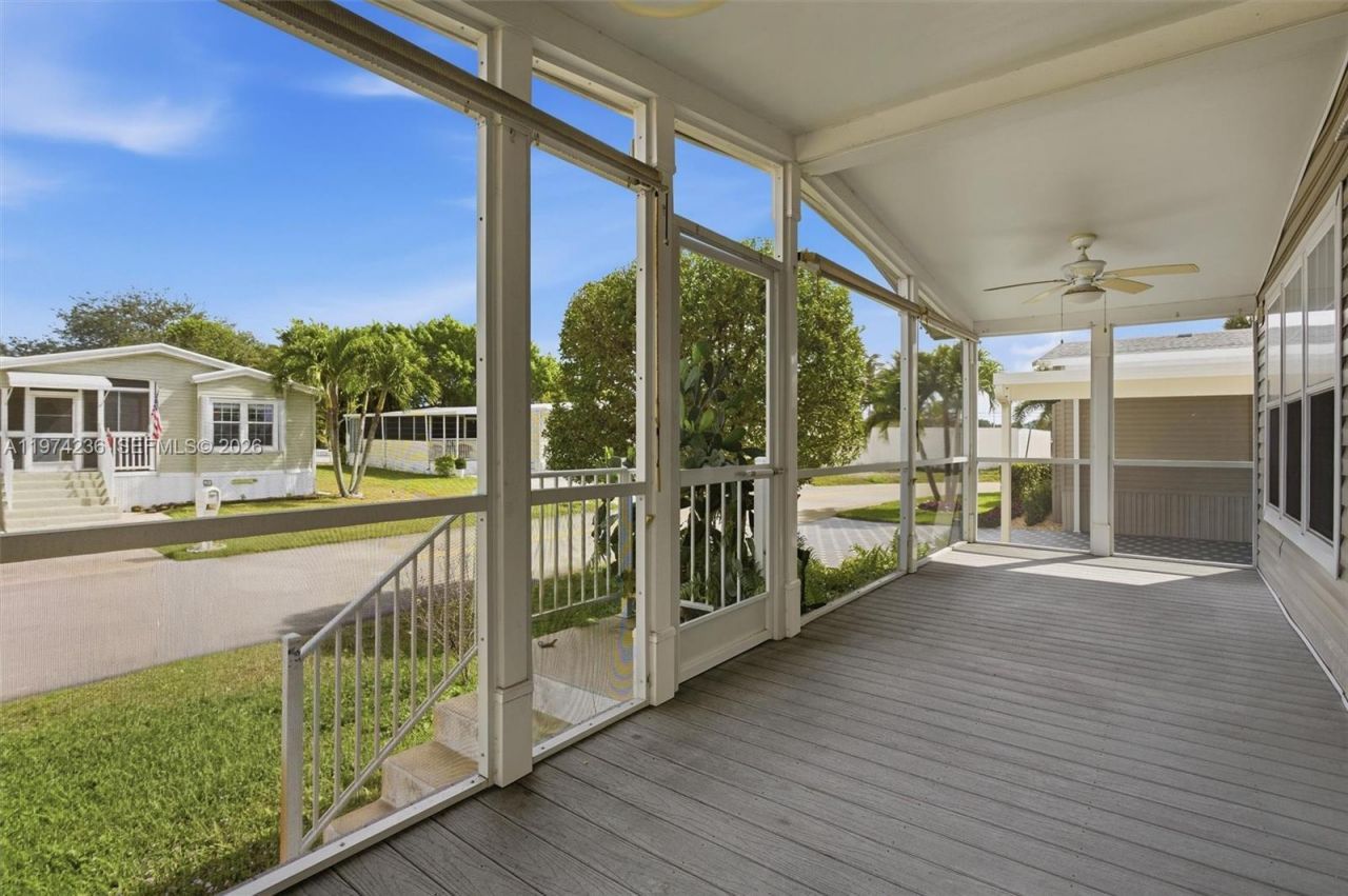 2325 SW 83rd Ave , Davie, FL 33324 Photo