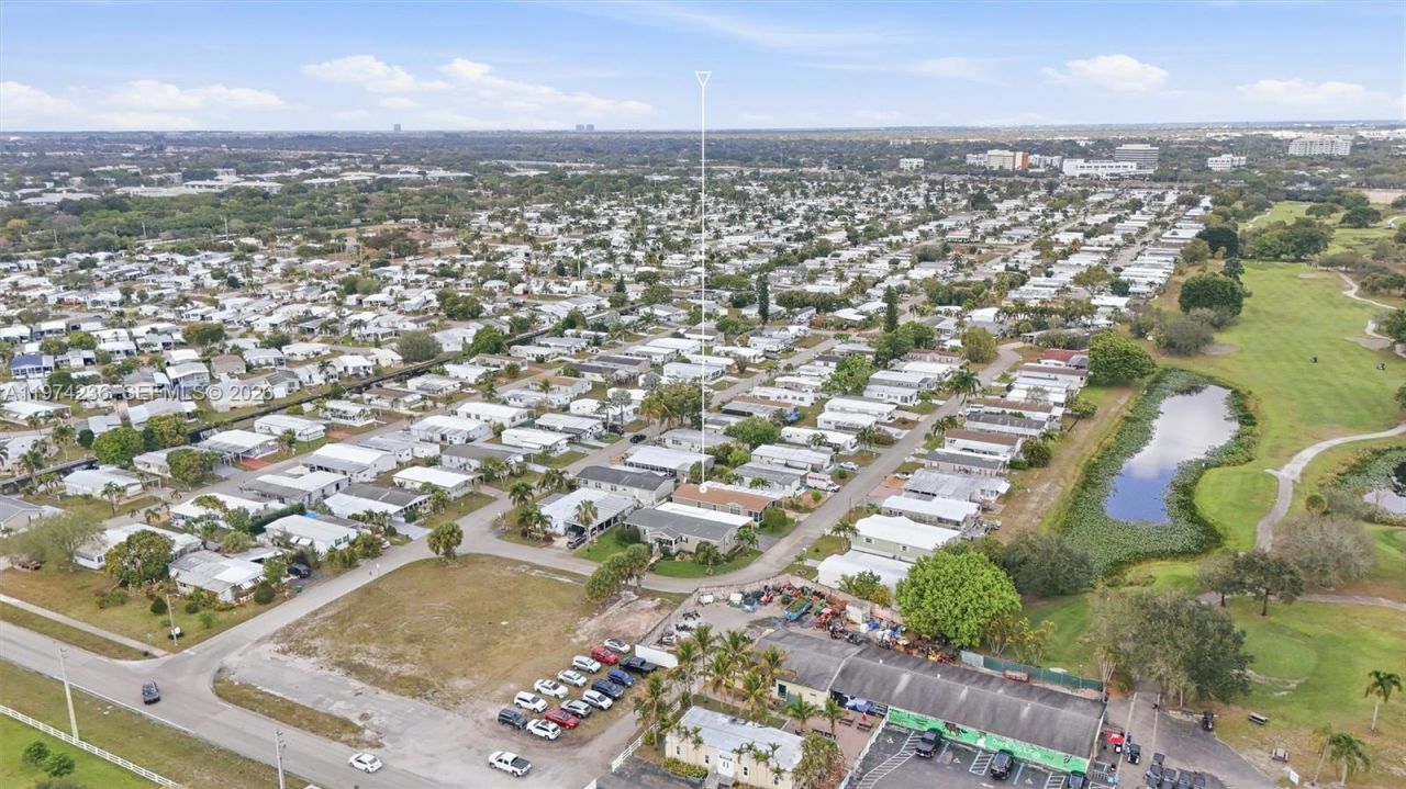 2325 SW 83rd Ave , Davie, FL 33324 Photo