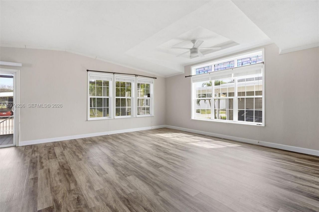 2325 SW 83rd Ave , Davie, FL 33324 Photo