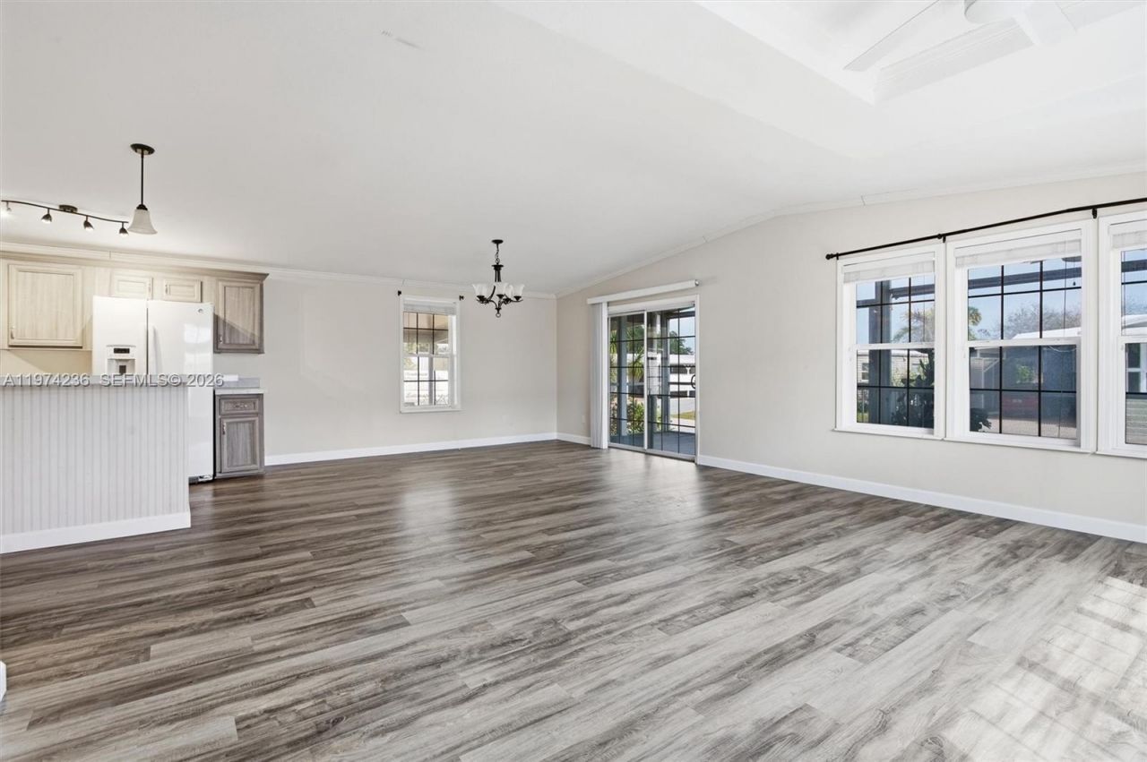 2325 SW 83rd Ave , Davie, FL 33324 Photo