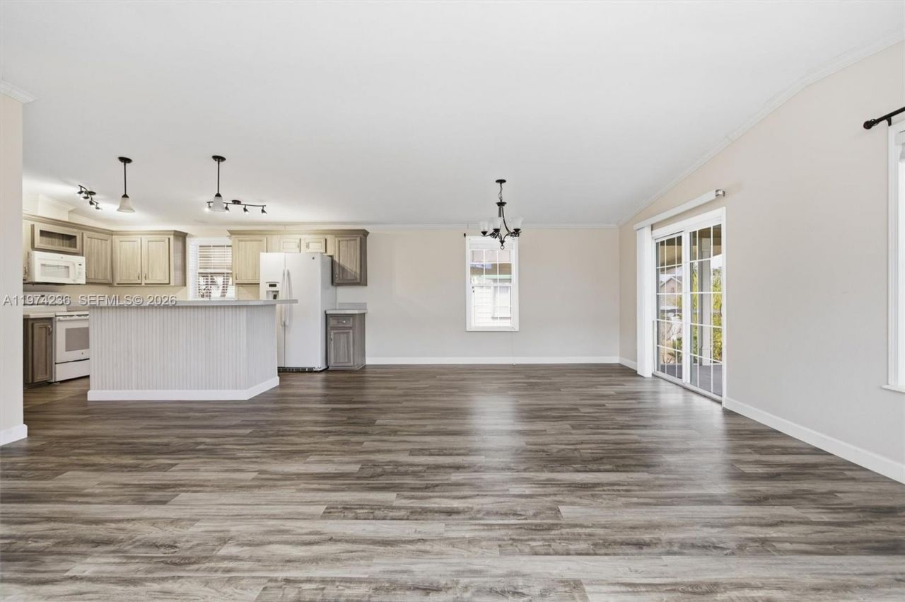 2325 SW 83rd Ave , Davie, FL 33324 Photo