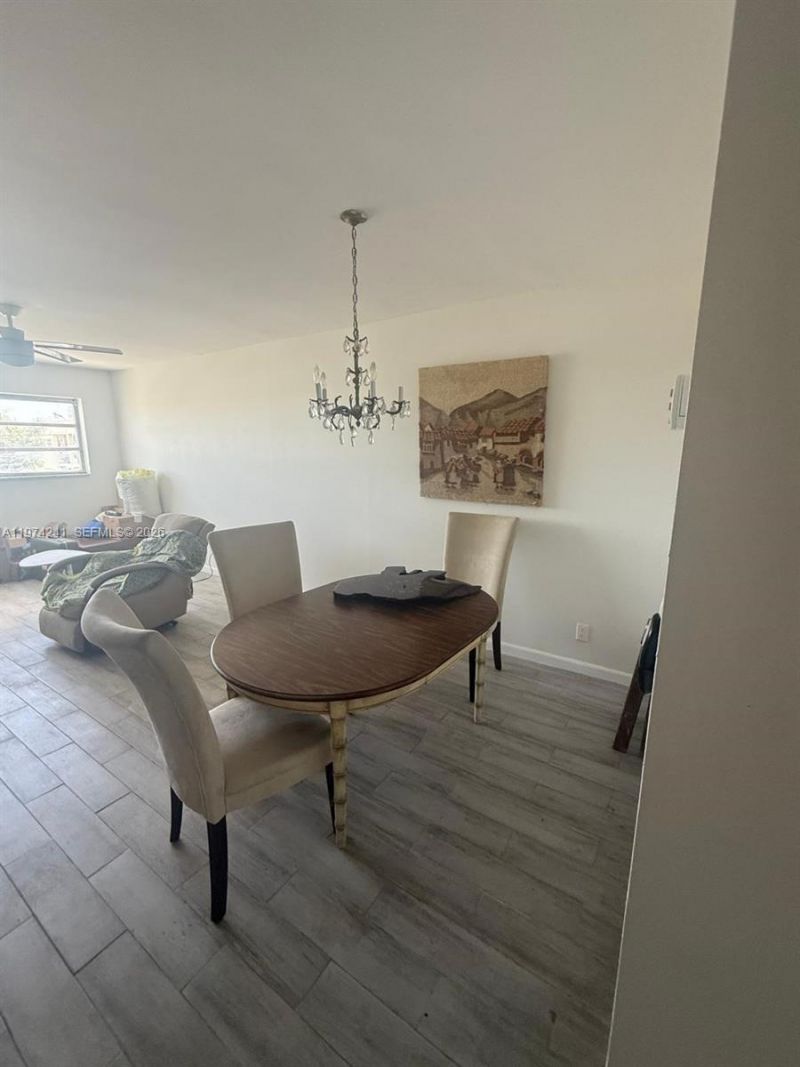 220 SW 9th Ave, Unit 510, Hallandale Beach, FL 33009 Photo