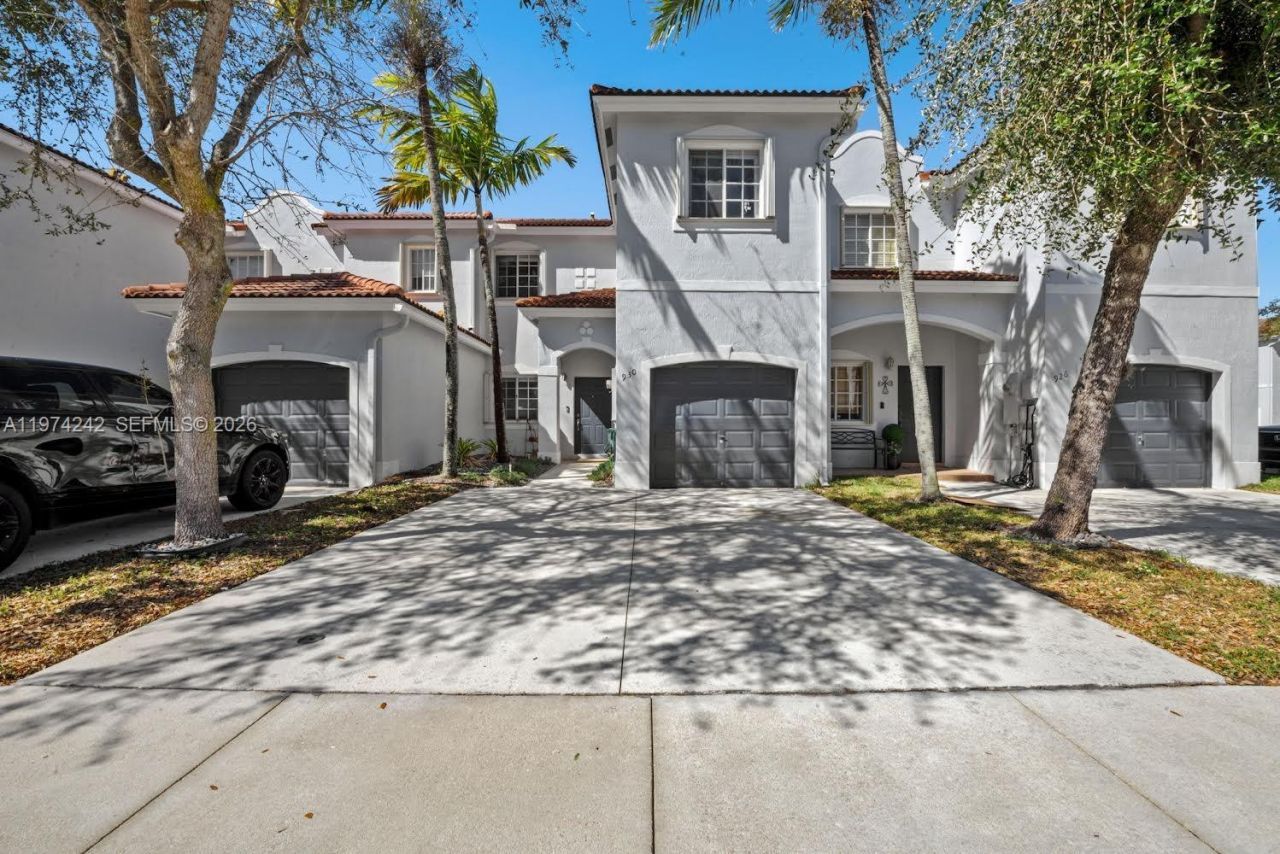 930 SW 147th Ct, Miami, FL 33194 Photo