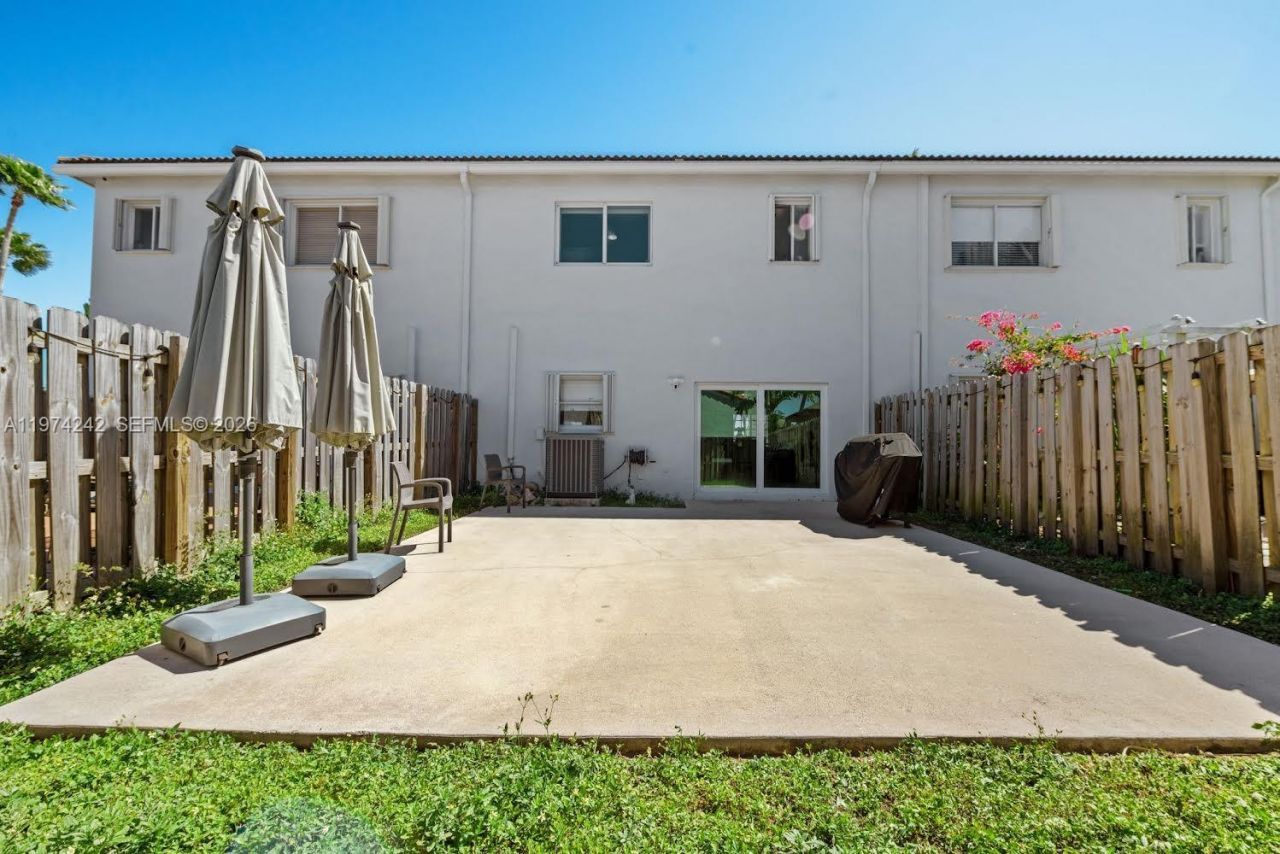 930 SW 147th Ct, Miami, FL 33194 Photo