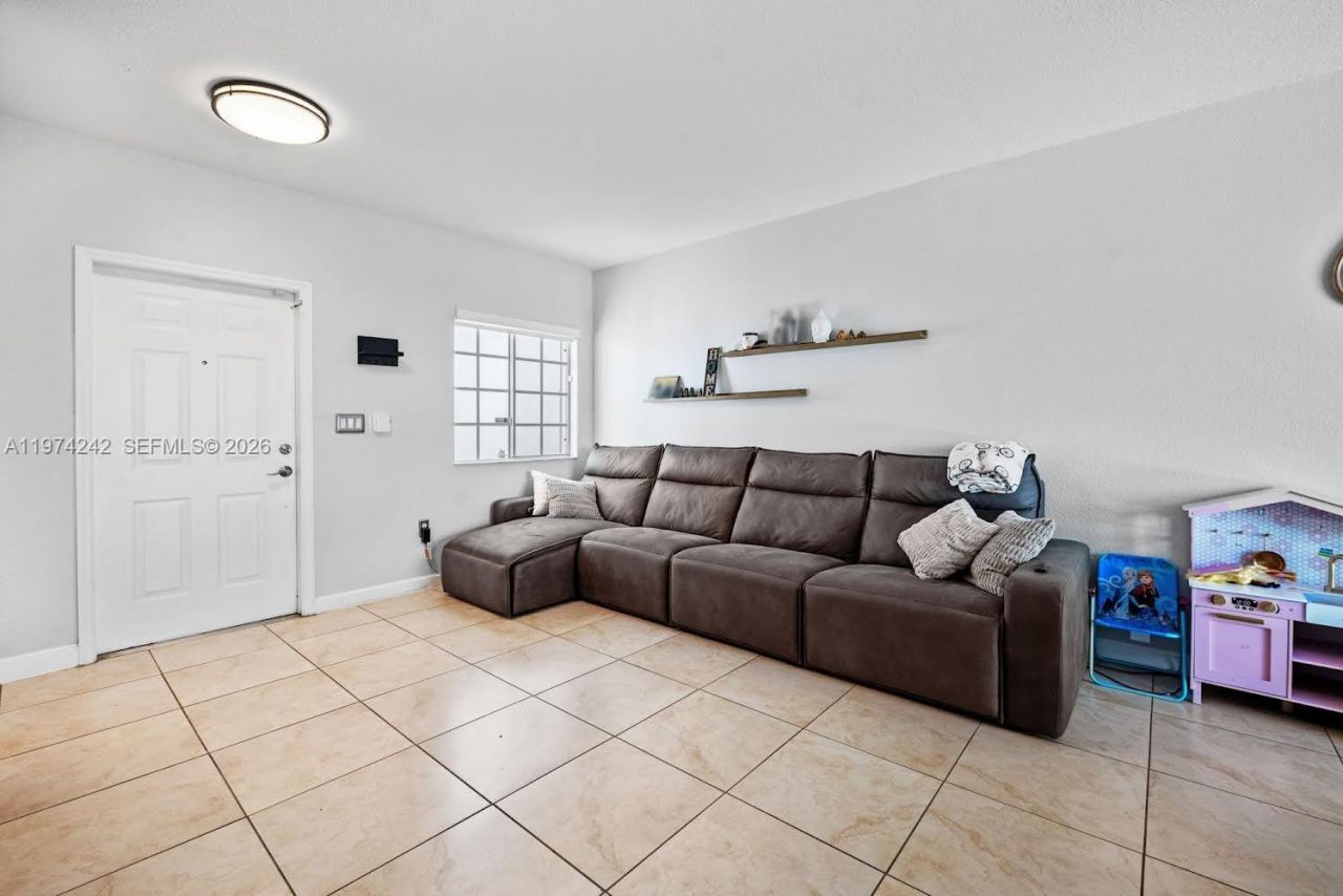 930 SW 147th Ct, Miami, FL 33194 Photo