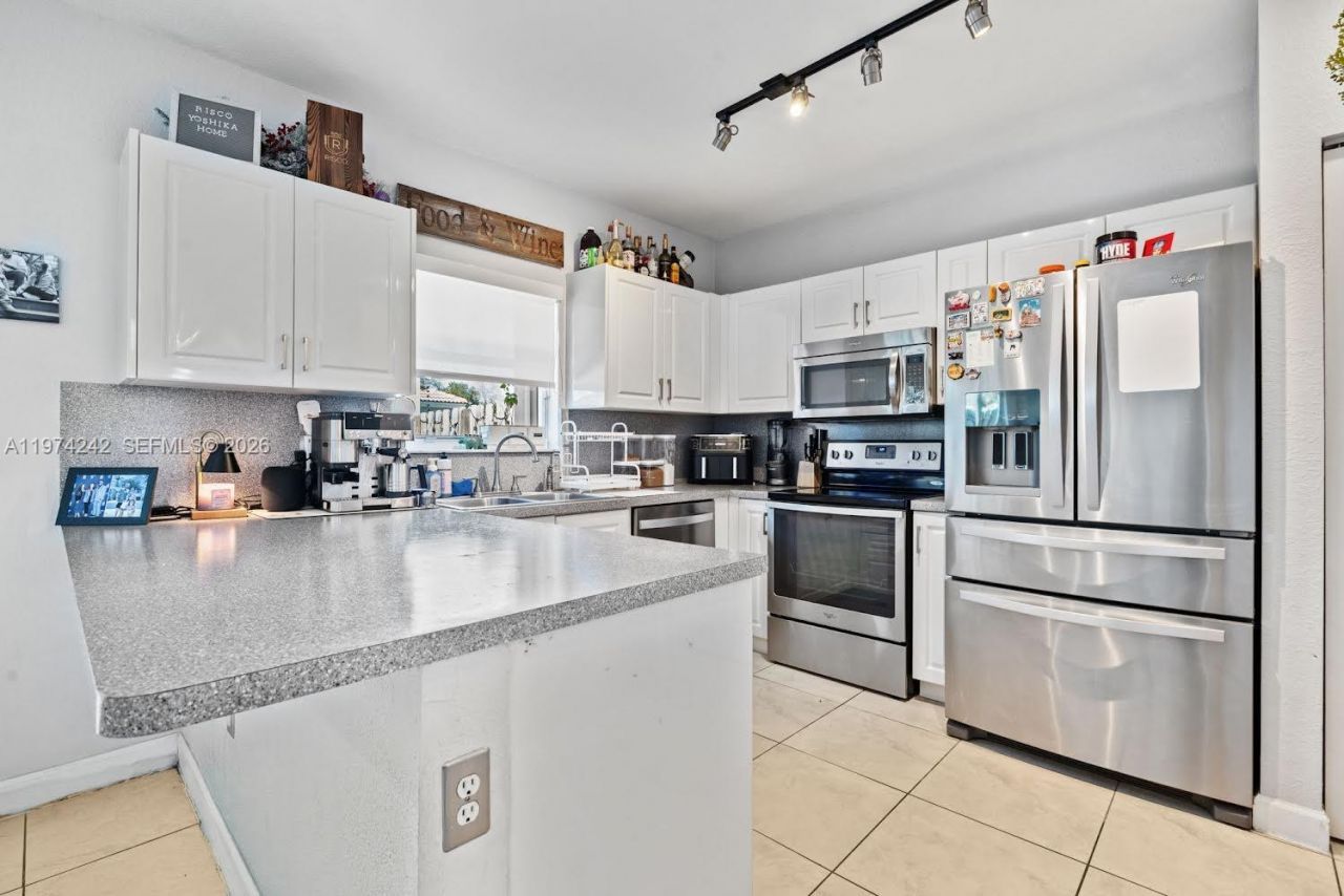 930 SW 147th Ct, Miami, FL 33194 Photo