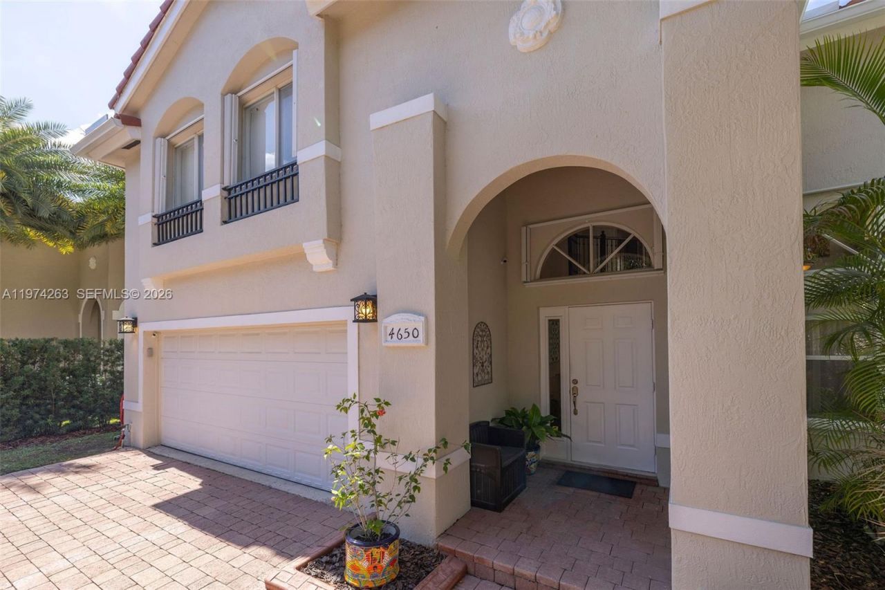 4650 NW 109th Ct, Doral, FL 33178 Photo