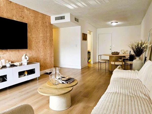 4804 NW 79th Ave, Unit 201, Doral, FL 33166