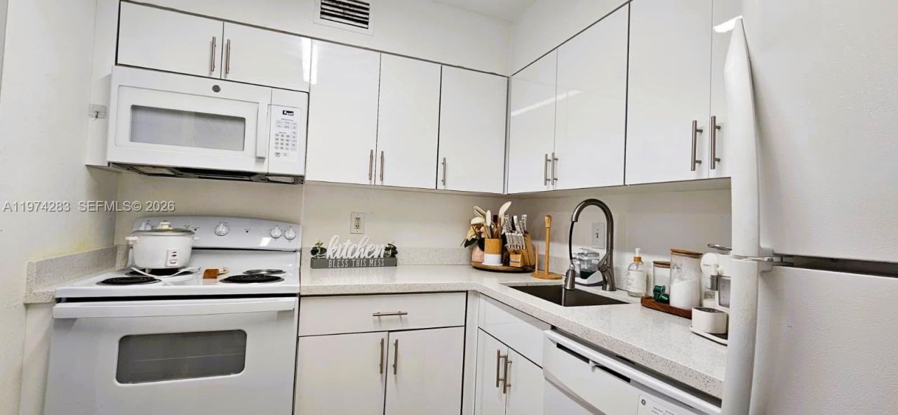 4804 NW 79th Ave, Unit 201, Doral, FL 33166 Photo