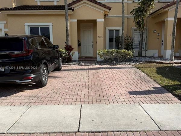 4106 NE 25th St , Homestead, FL 33033