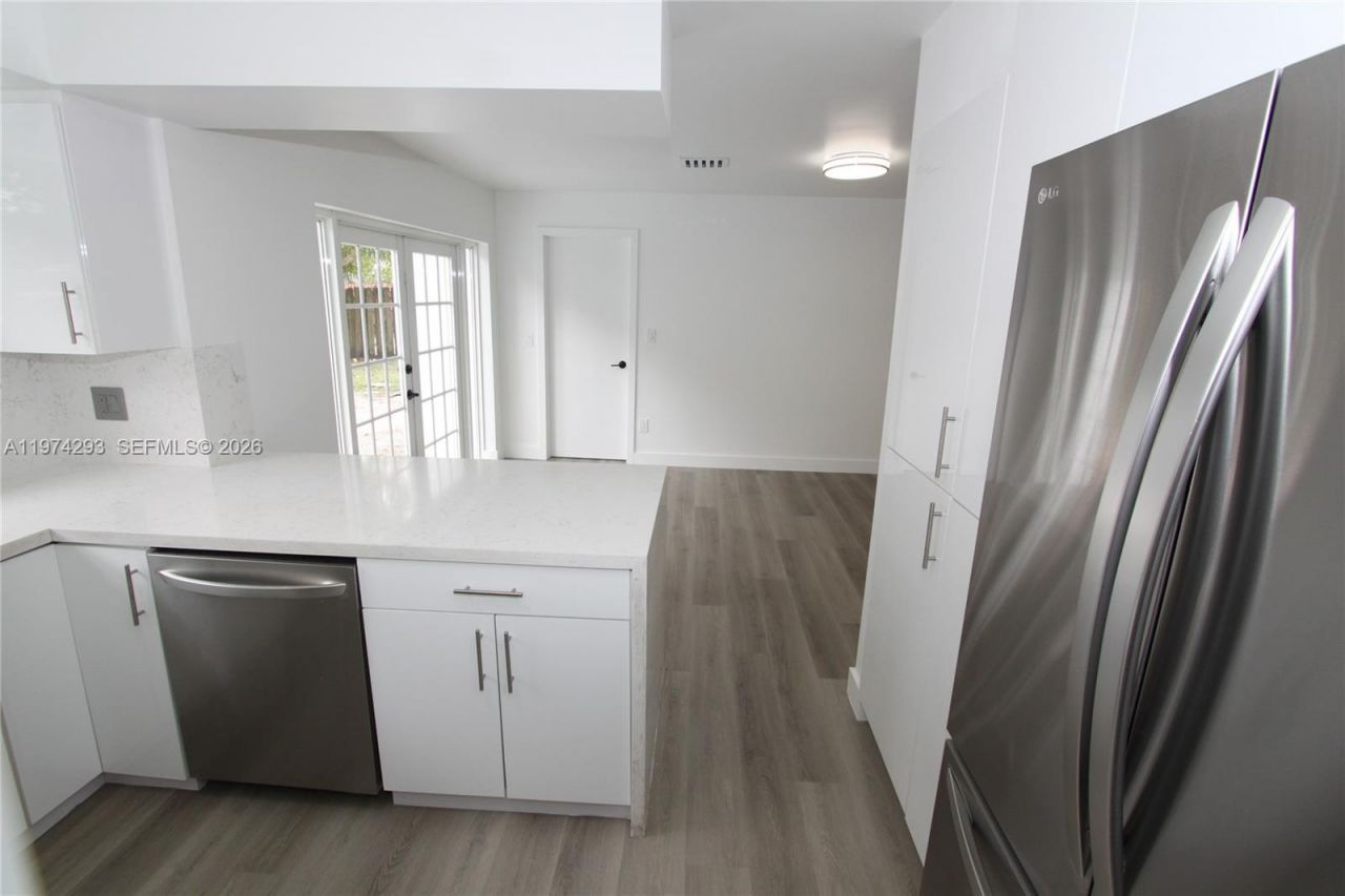 4940 SW 94th Way, Cooper City, FL 33328 Photo