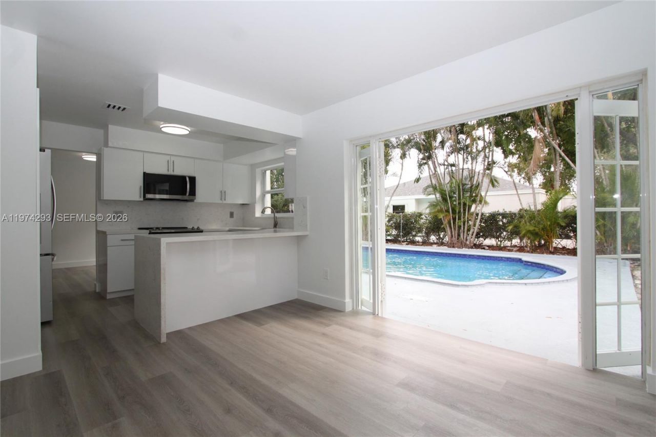 4940 SW 94th Way, Cooper City, FL 33328 Photo