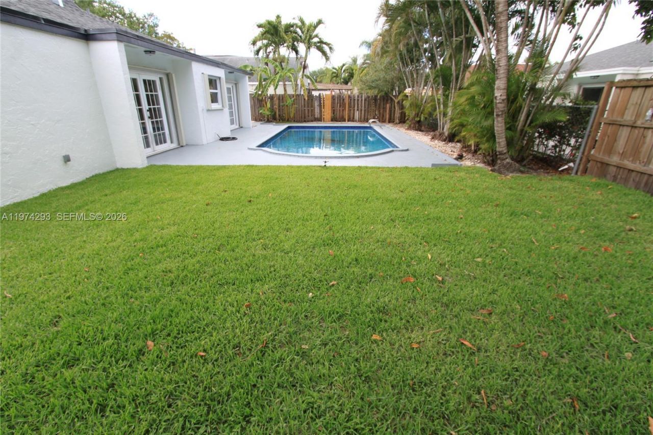 4940 SW 94th Way, Cooper City, FL 33328 Photo