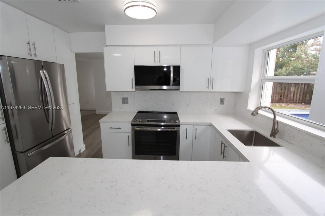 4940 SW 94th Way , Cooper City, FL 33328 Photo