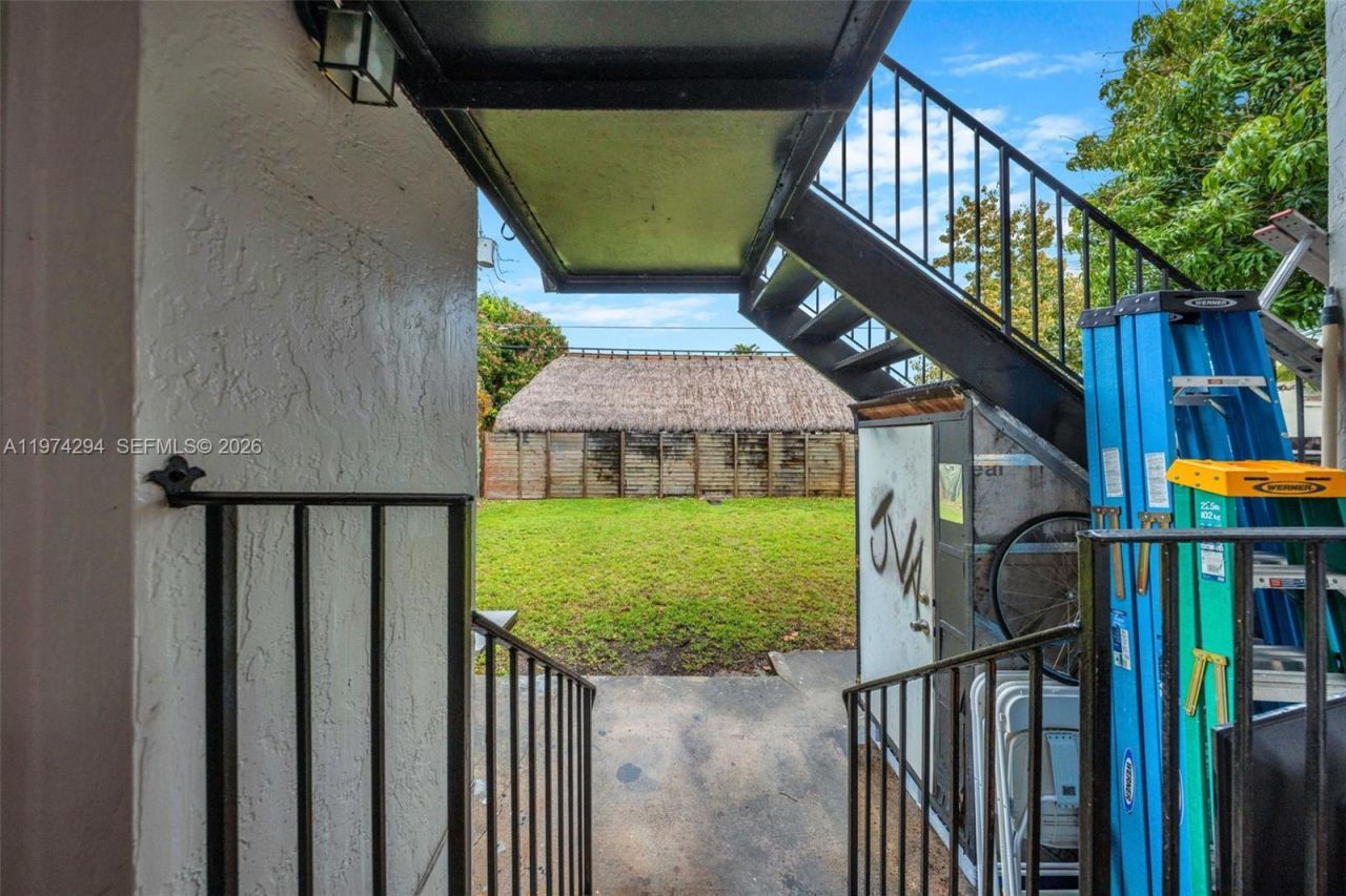 1853 SW 17th St, Unit 3, Miami, FL 33145 Photo