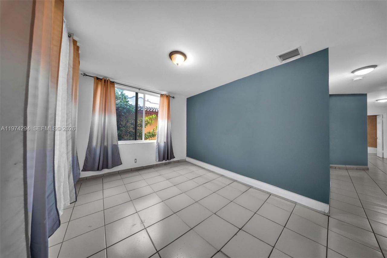 1853 SW 17th St, Unit 3, Miami, FL 33145 Photo