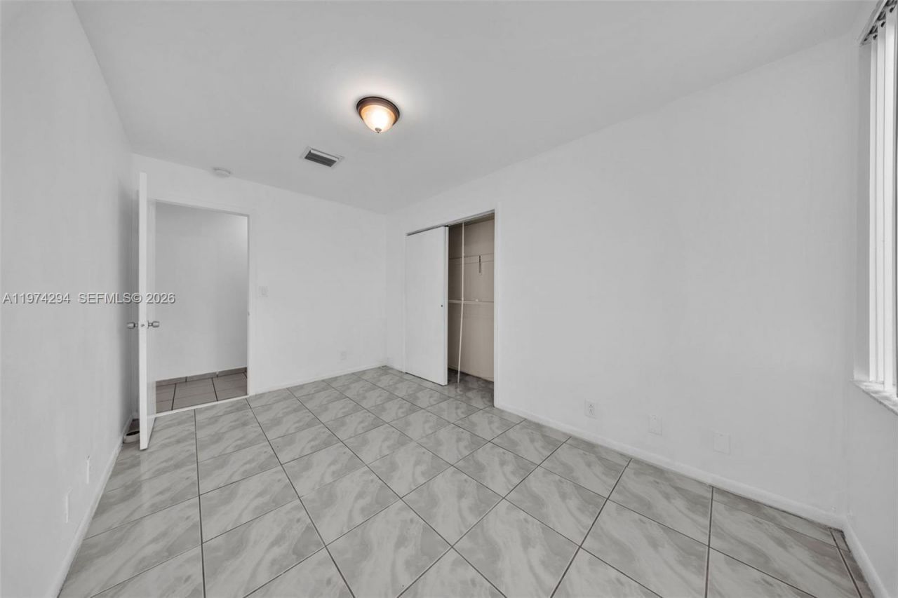 1853 SW 17th St, Unit 3, Miami, FL 33145 Photo