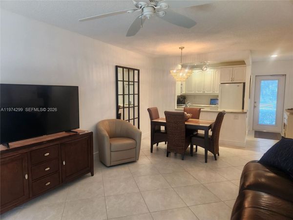 5101 NW 34th St, Unit 101, Lauderdale Lakes, FL 33319
