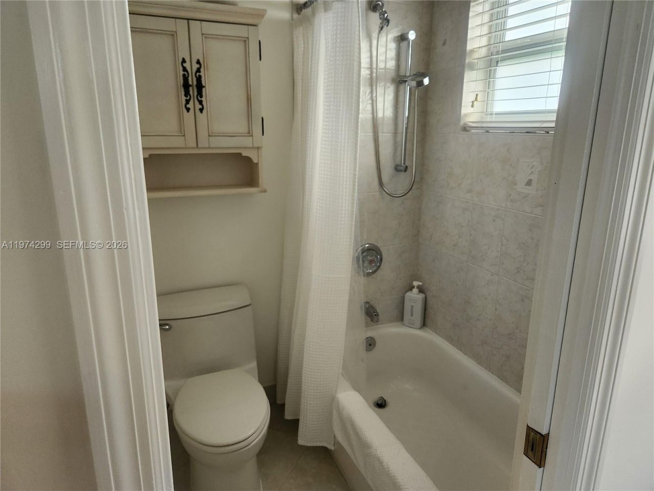 5101 NW 34th St, Unit 101, Lauderdale Lakes, FL 33319 Photo