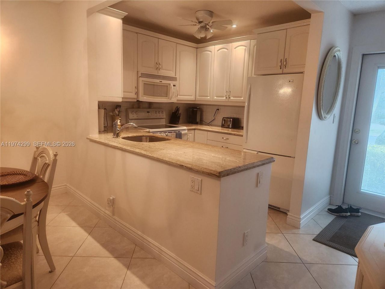 5101 NW 34th St , Unit 101, Lauderdale Lakes, FL 33319 Photo