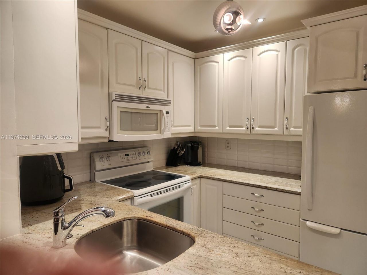 5101 NW 34th St, Unit 101, Lauderdale Lakes, FL 33319 Photo