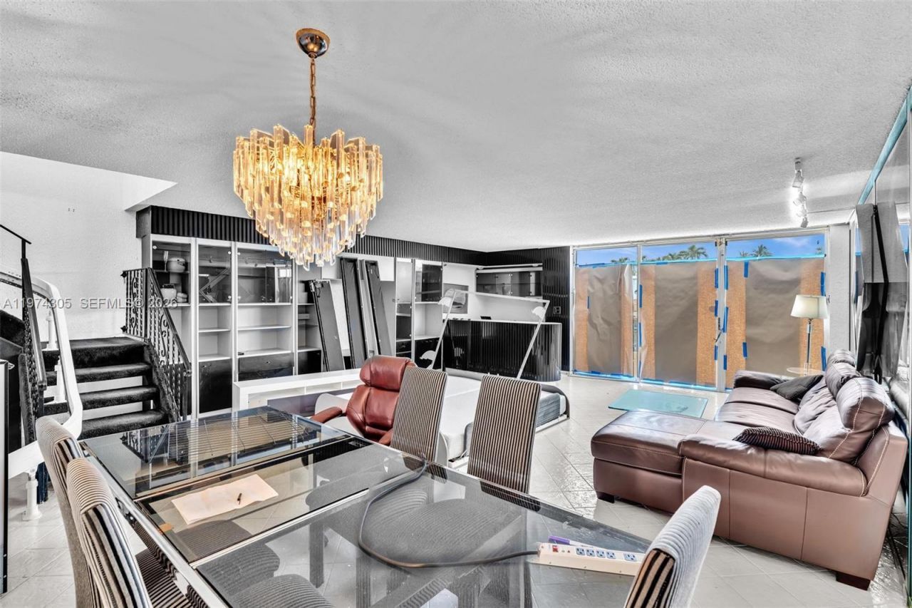 825 NE 26th Ave , Hallandale Beach, FL 33009 Photo