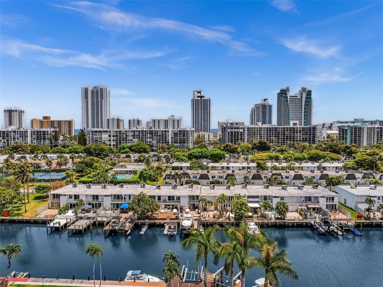 825 NE 26th Ave , Hallandale Beach, FL 33009 Photo