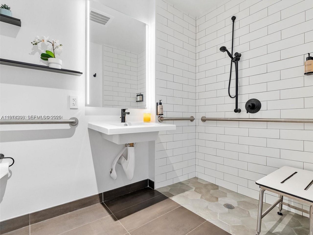 398 NE 5th St , Unit 1915, Miami, FL 33132 Photo