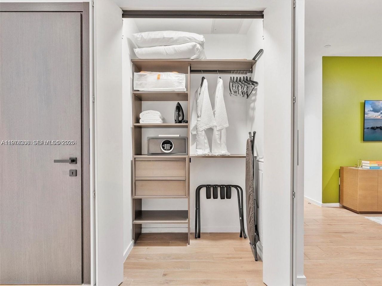 398 NE 5th St , Unit 1915, Miami, FL 33132 Photo