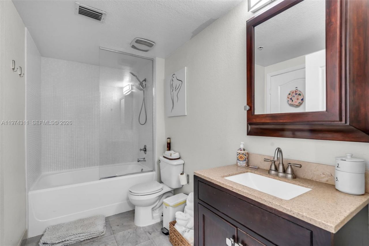 500 NE 29th St, Unit 1105, Miami, FL 33137 Photo
