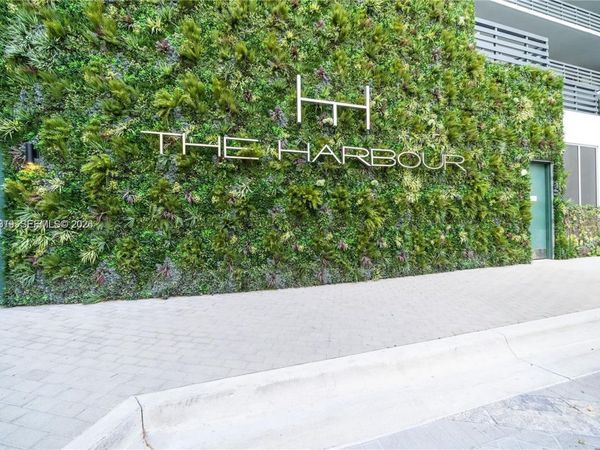 16385 Biscayne Blvd, Unit 1120, North Miami Beach, FL 33160
