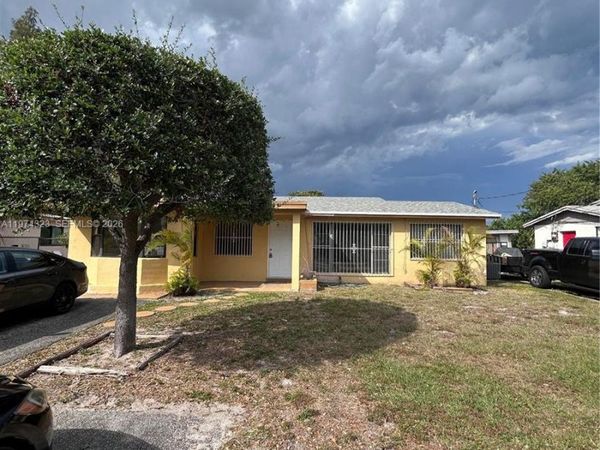 91 NE 6th Ct, Deerfield Beach, FL 33441