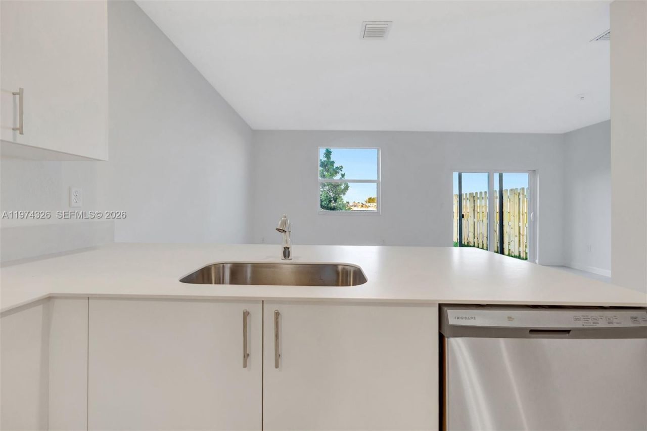 2574 SE 25 Rd, Unit 2574, Homestead, FL 33035 Photo