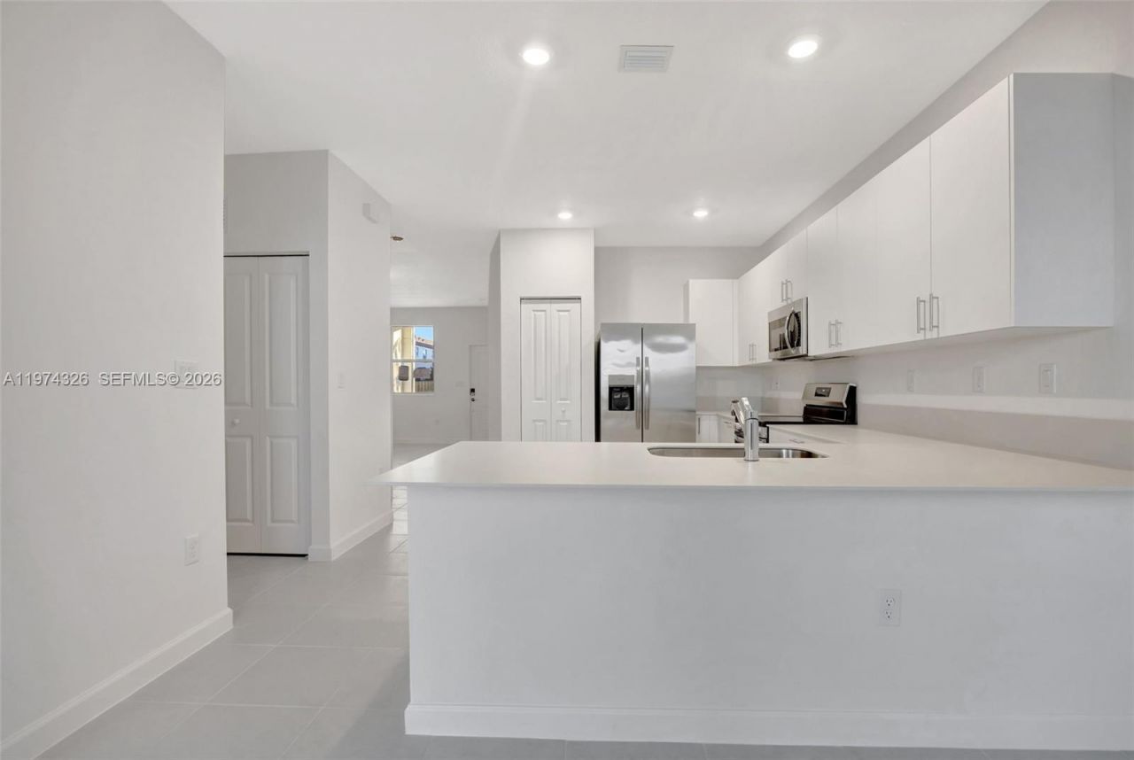 2574 SE 25 Rd, Unit 2574, Homestead, FL 33035 Photo