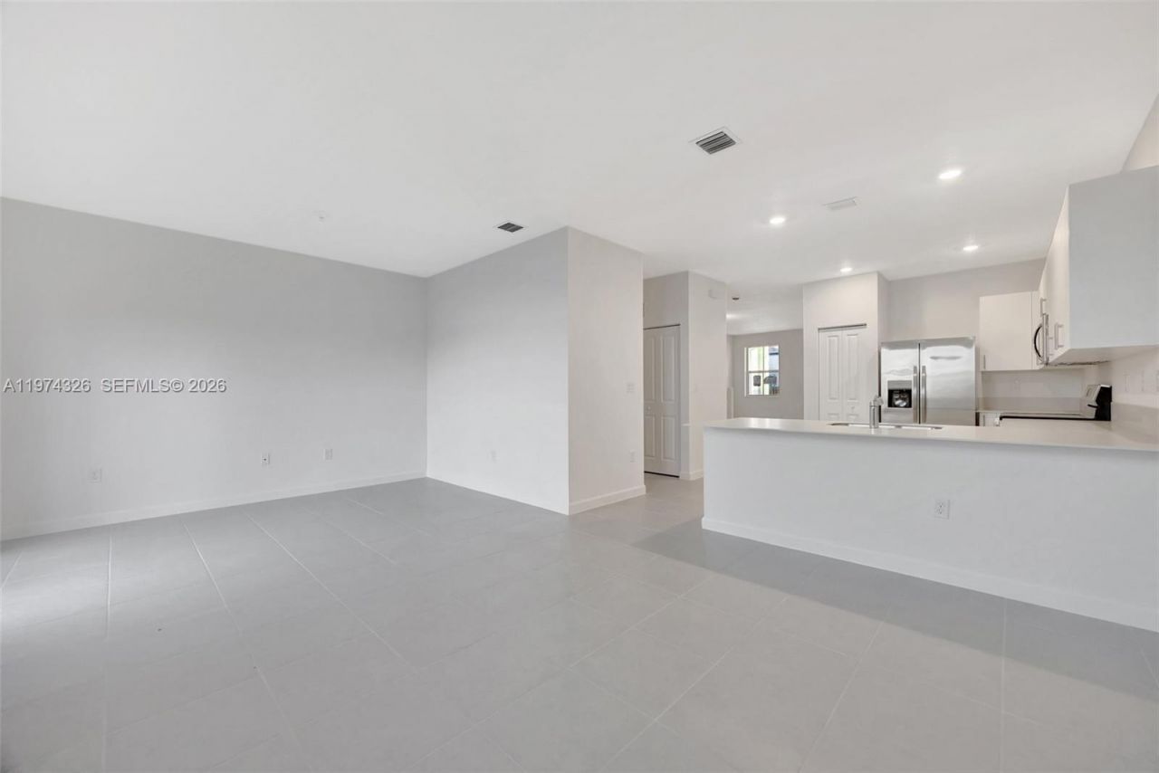 2574 SE 25 Rd, Unit 2574, Homestead, FL 33035 Photo