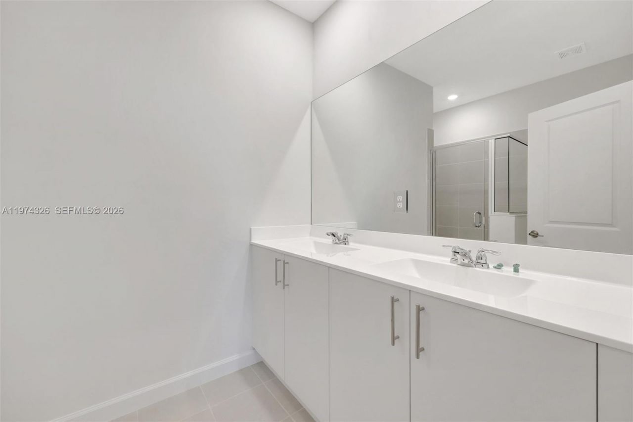 2574 SE 25 Rd, Unit 2574, Homestead, FL 33035 Photo