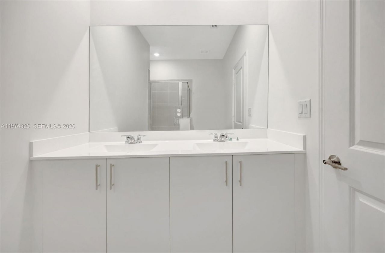 2574 SE 25 Rd, Unit 2574, Homestead, FL 33035 Photo