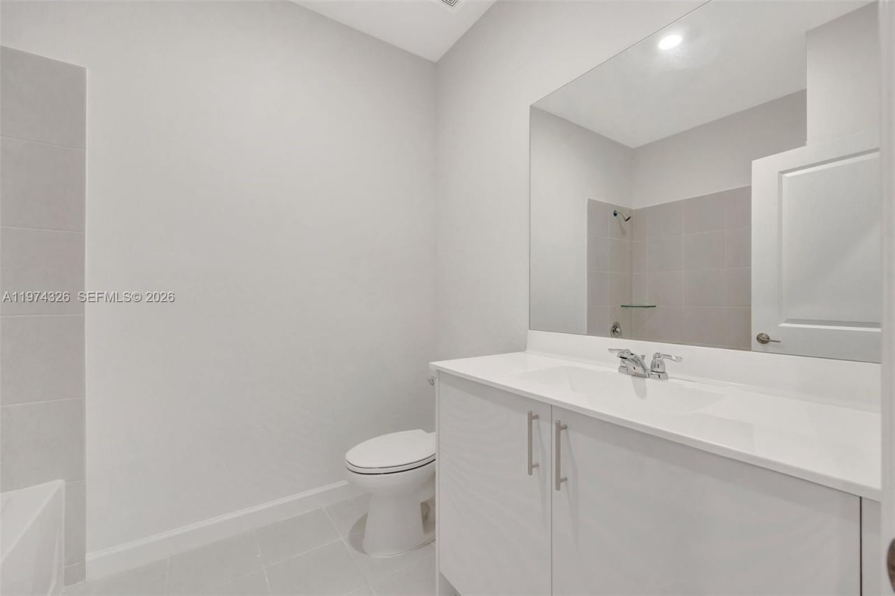 2574 SE 25 Rd, Unit 2574, Homestead, FL 33035 Photo
