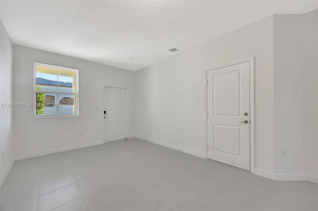 2574 SE 25 Rd, Unit 2574, Homestead, FL 33035 Photo
